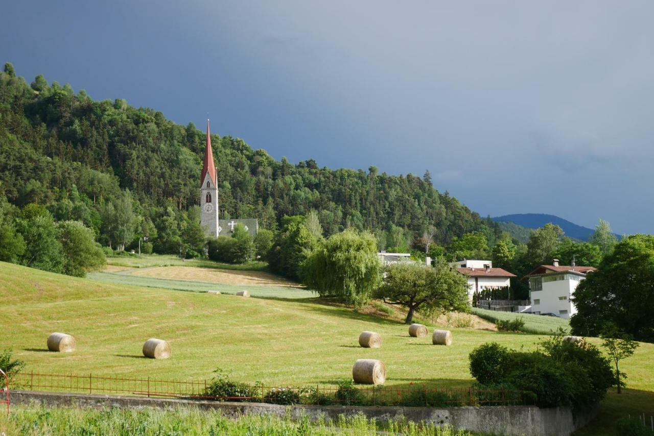 Vintlerhof Villa Бресаноне Екстериор снимка